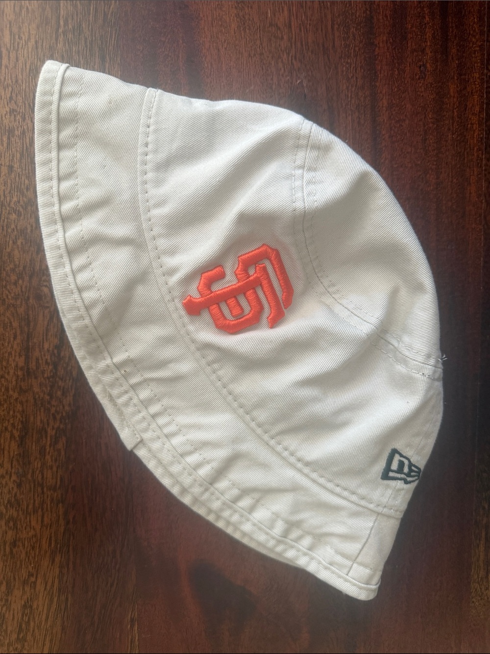 New Era White Bucket Hat with Orange Embroidered SF Giants baseball Logo